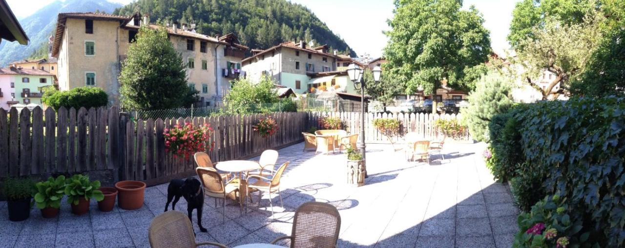 Albergo Garni Cavento ปินโซโล ภายนอก รูปภาพ